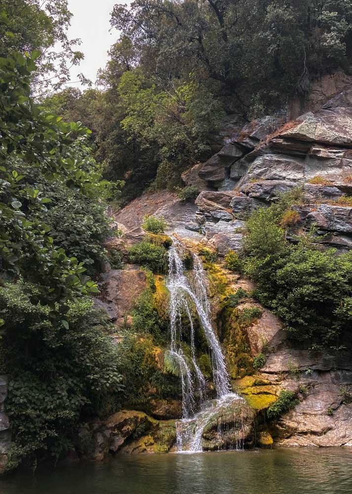 COLLECTIVES waterfall in corsica