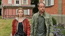 murder by the lake first look s3b 1