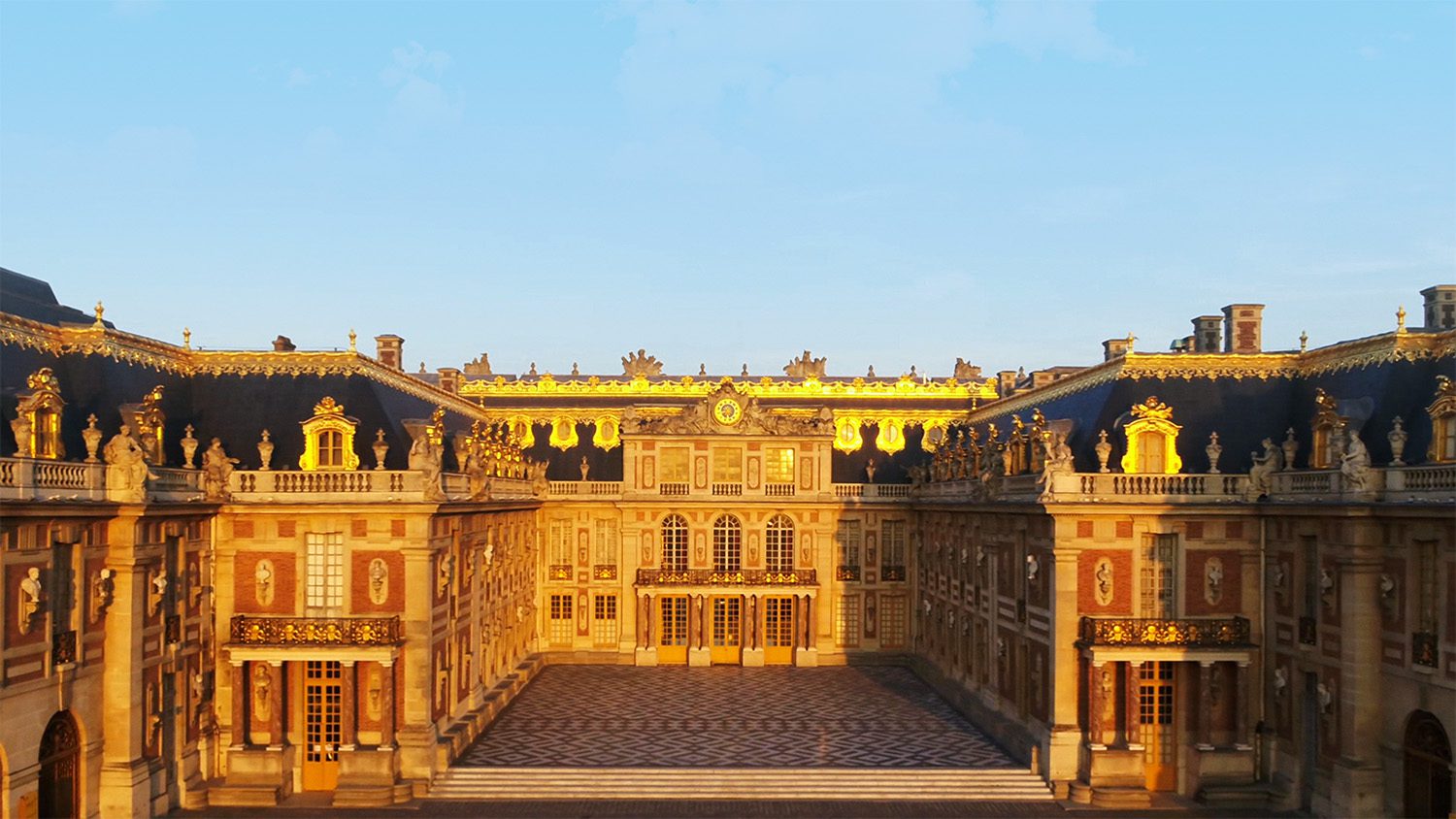 VERSAI C 01000 KEYART 16x9